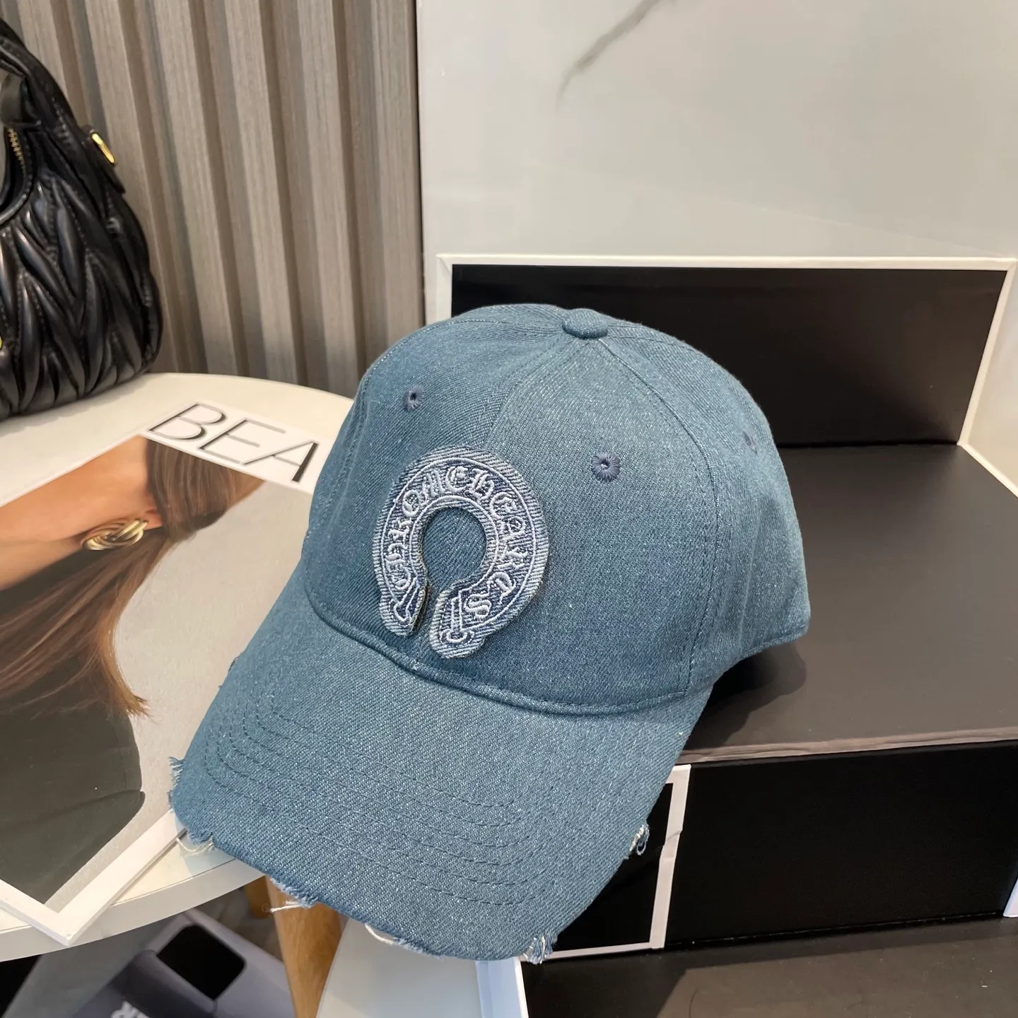 P60 Croxin's new high-quality washed denim baseball cap, high-end customized version! The same style as the internet celebrity fashion blogger! Wall crack recommended! Great quality! Head circumference 57cm